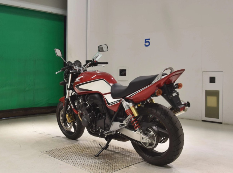 Мотоцикл Honda CB400SFVA з пробігом 2291 km