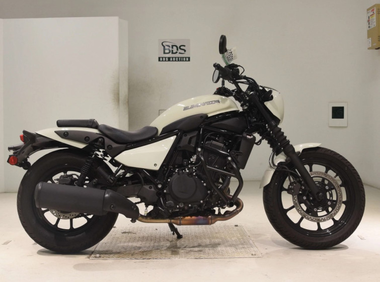 Мотоцикл Kawasaki ELIMINATOR400-3SE з пробігом 10584 km
