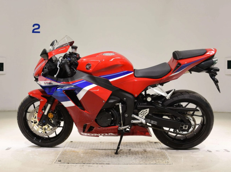 Мотоцикл Honda CBR600RR с пробегом 12236 km