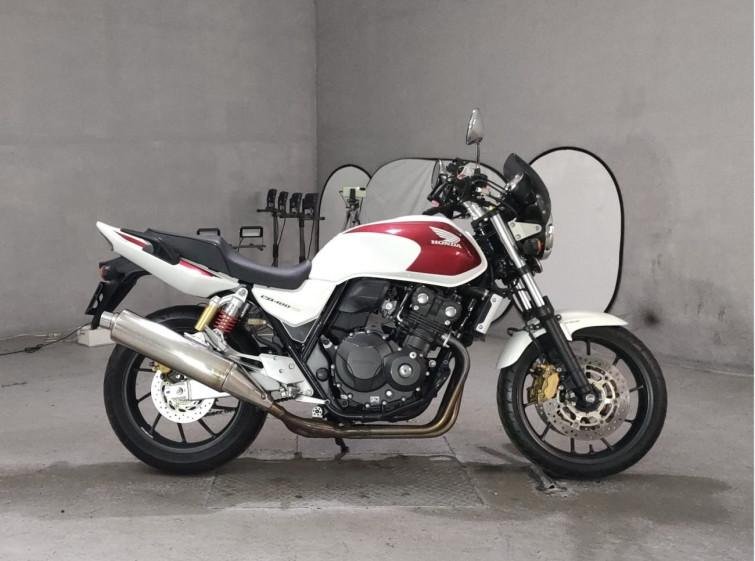 Мотоцикл Honda CB400SFV с пробегом 5109 km