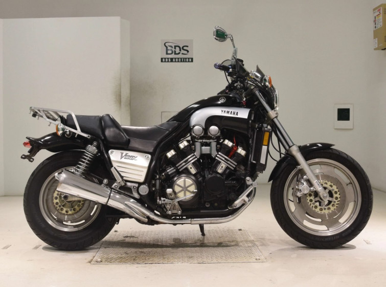 Мотоцикл Yamaha V-MAX1200 з пробігом 22581 m