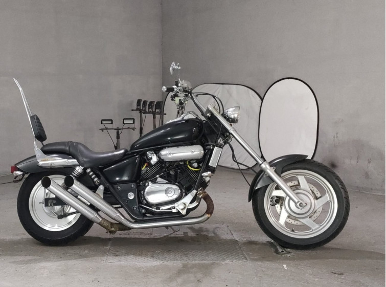 Мотоцикл Honda MAGNA250 с пробегом 24177 km