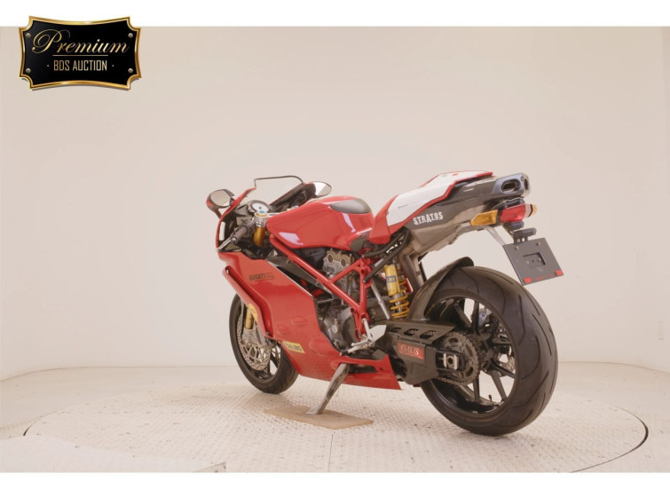 Мотоцикл Ducati 999 з пробігом 11008 km