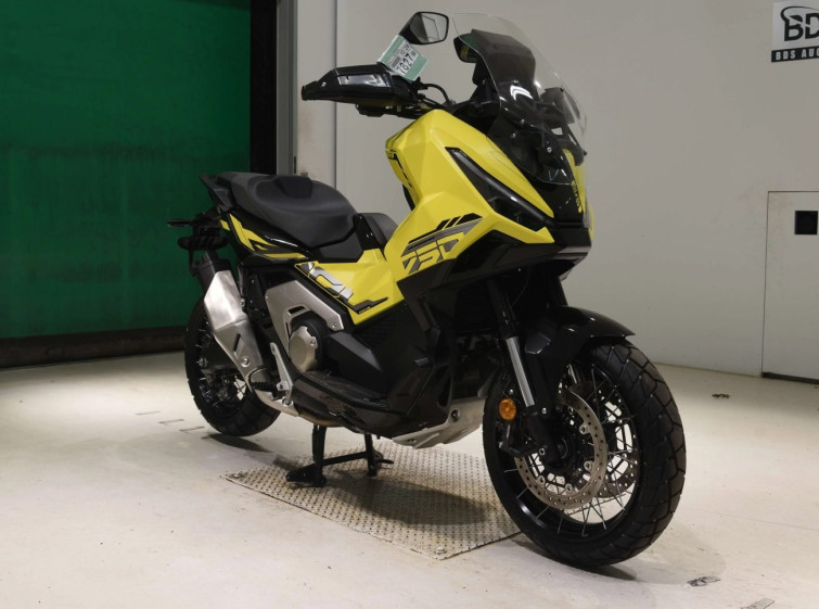 Мотоцикл Honda X-ADV750 з пробігом 321 km