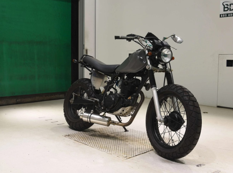 Мотоцикл Yamaha TW200 з пробігом 4602 km