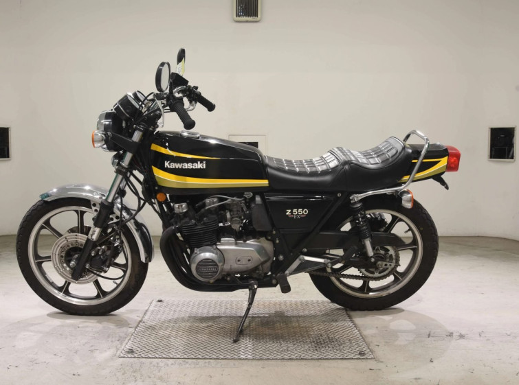 Мотоцикл Kawasaki Z550GP з пробігом 32811 m
