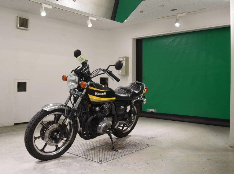 Мотоцикл Kawasaki Z550GP з пробігом 32811 m