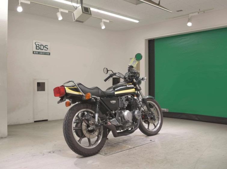Мотоцикл Kawasaki Z550GP з пробігом 32811 m