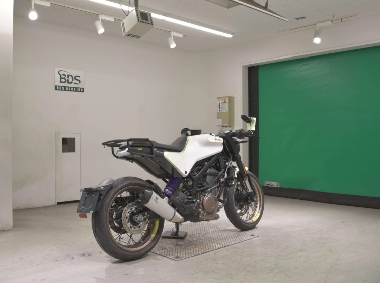 Мотоцикл Husqvarna PILEN 401 с пробегом 6710 km