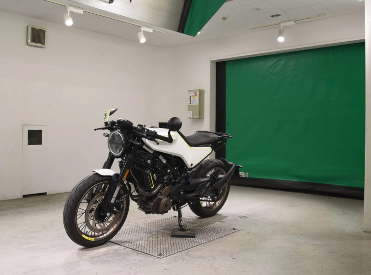 Мотоцикл Husqvarna PILEN 401 с пробегом 6710 km