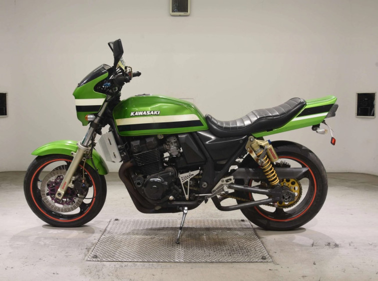 Мотоцикл Kawasaki ZRX400 с пробегом 12438 km