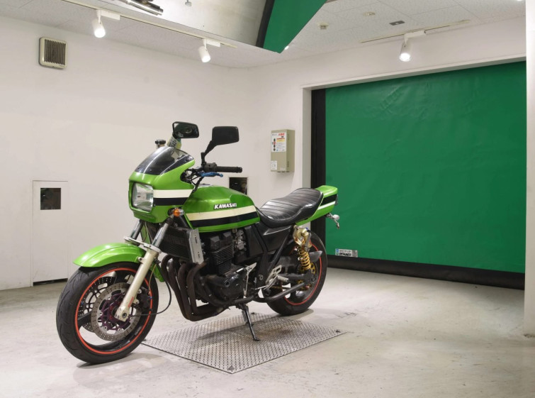 Мотоцикл Kawasaki ZRX400 с пробегом 12438 km