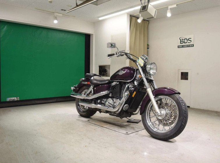 Мотоцикл Honda SHADOW1100 CLASSIC з пробігом 22943 m