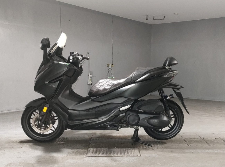 Мотоцикл Honda FORZA з пробігом 31815 km