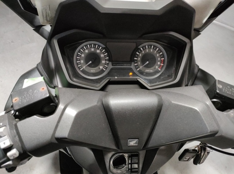 Мотоцикл Honda FORZA з пробігом 31815 km