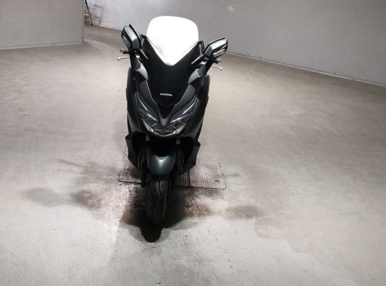 Мотоцикл Honda FORZA з пробігом 31815 km