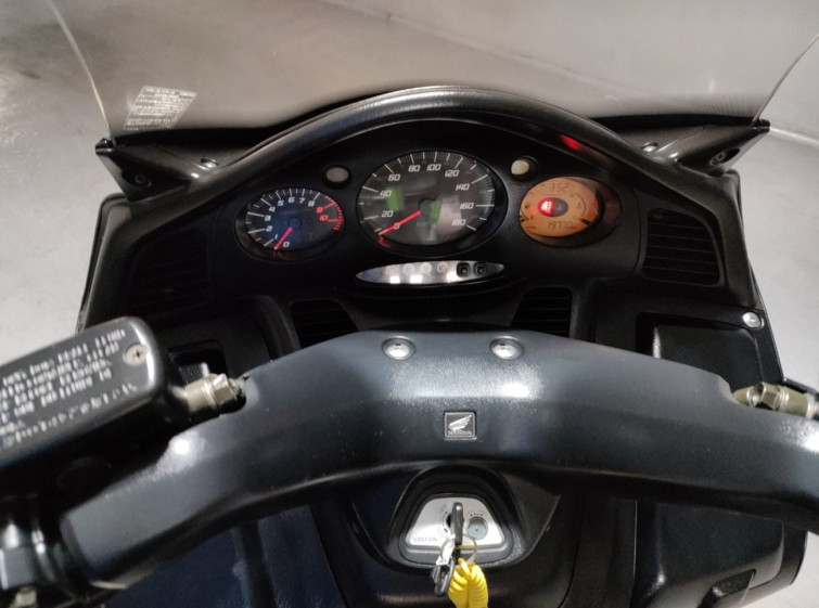 Мотоцикл Honda SILVERWING 600 с пробегом 19770 km