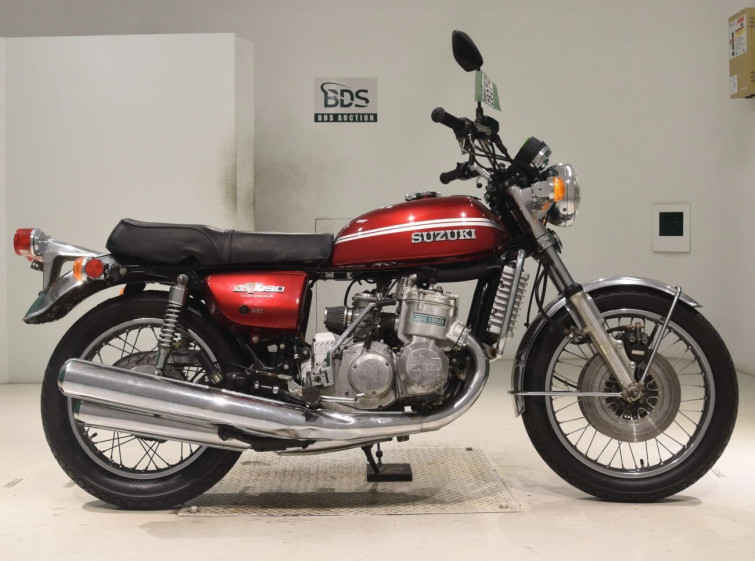 Мотоцикл Suzuki GT750 з пробігом 15824 m