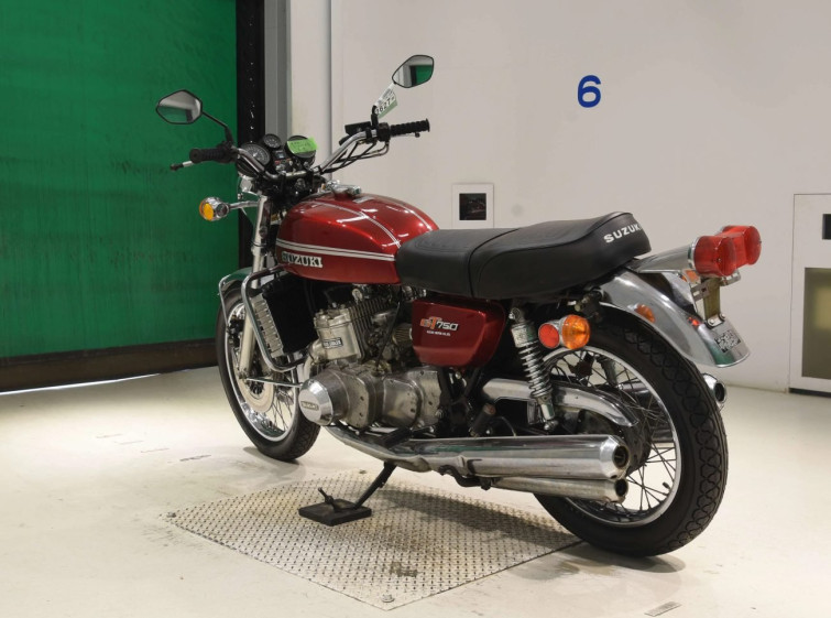 Мотоцикл Suzuki GT750 з пробігом 15824 m