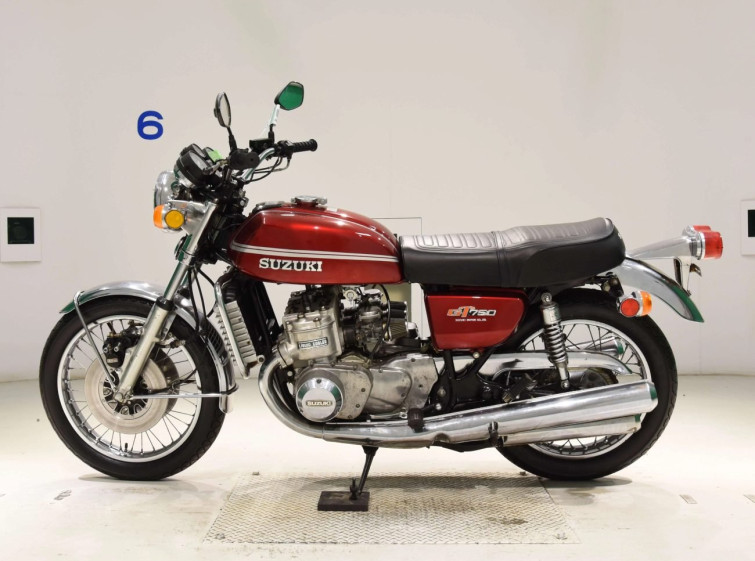 Мотоцикл Suzuki GT750 з пробігом 15824 m