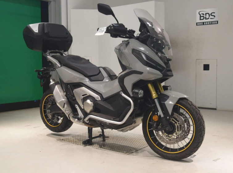 Мотоцикл Honda X-ADV750-2 с пробегом 5816 km