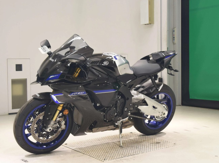 Мотоцикл Yamaha YZF-R1M з пробігом 687 km