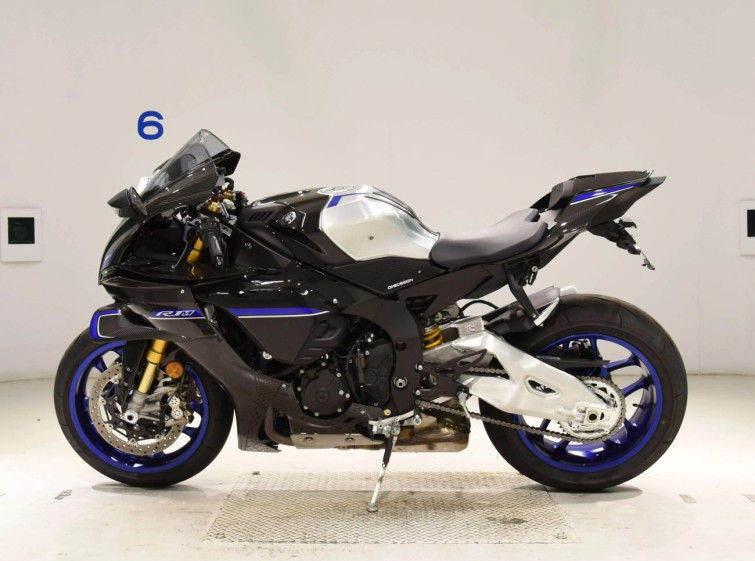 Мотоцикл Yamaha YZF-R1M з пробігом 687 km