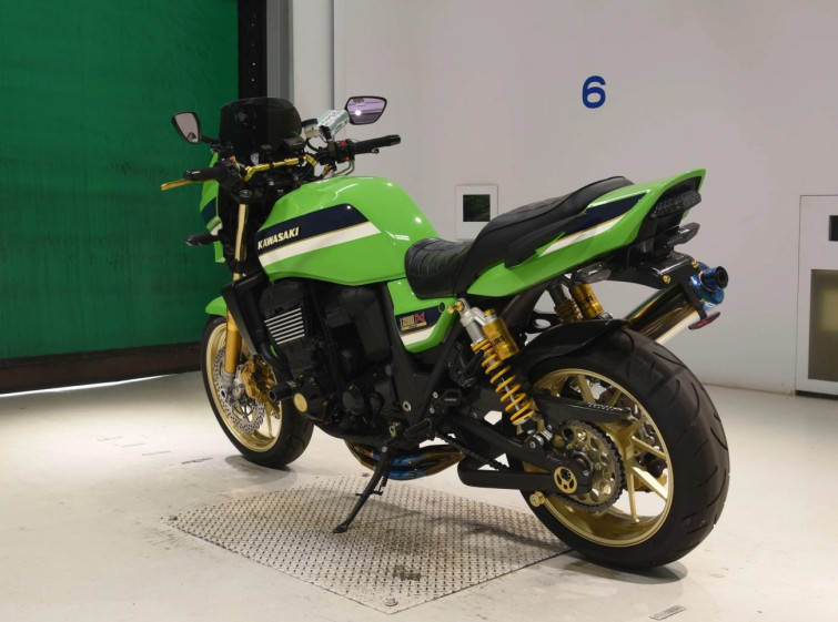 Мотоцикл Kawasaki ZRX1200 DAEG з пробігом 8083 km
