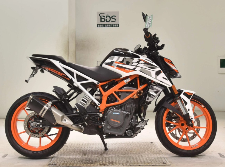 Мотоцикл KTM 390 DUKE с пробегом 8274 km