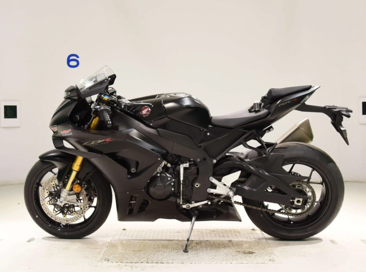 Мотоцикл Honda CBR1000RR SP з пробігом 5829 km