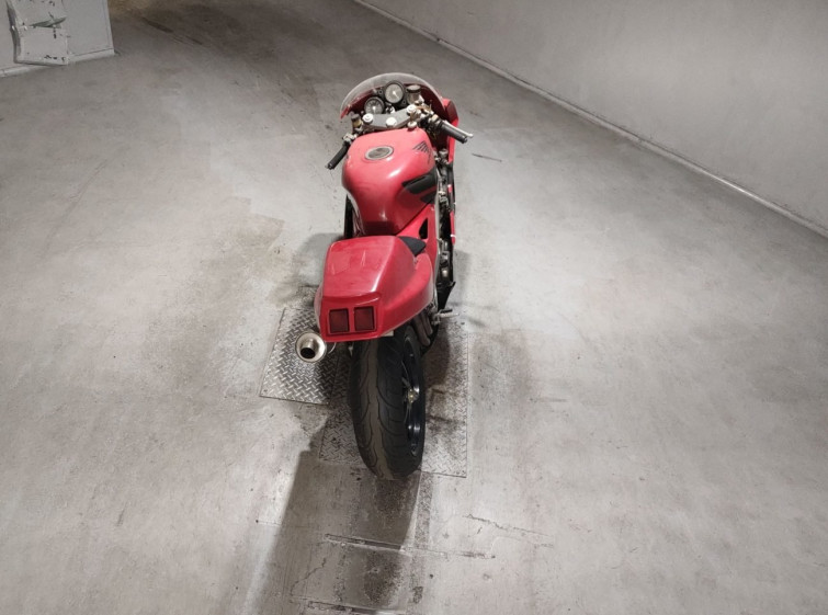 Мотоцикл Honda VFR750R з пробігом 3150 km