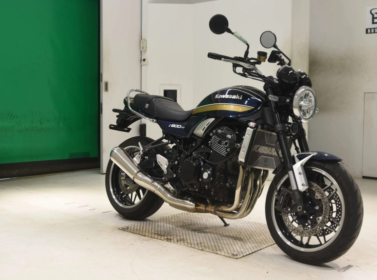Мотоцикл Kawasaki Z900RS с пробегом 3823 km