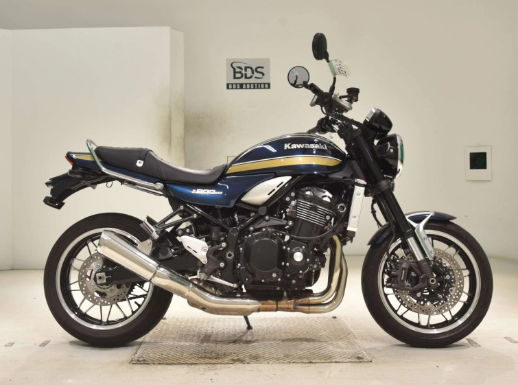 Мотоцикл Kawasaki Z900RS с пробегом 3823 km