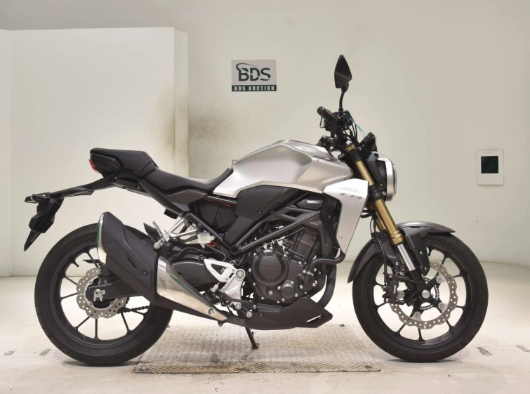 Мотоцикл Honda CB250R с пробегом 9210 km