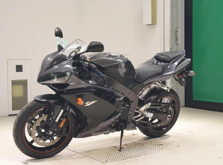 Мотоцикл Yamaha YZF-R1 с пробегом 15633 km