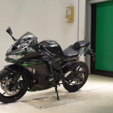 Мотоцикл Kawasaki ZX-4R SE з пробігом 11211 km
