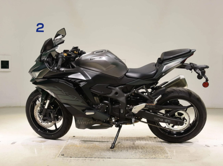 Мотоцикл Kawasaki ZX-4R с пробегом 6663 km