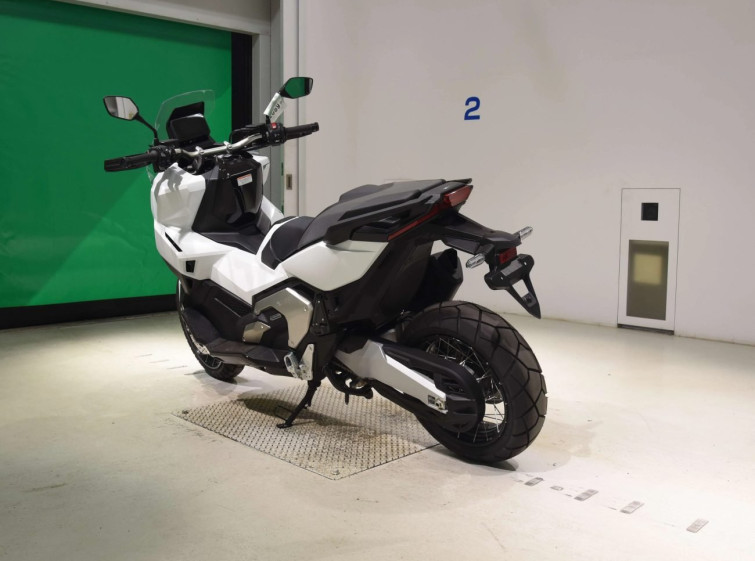 Мотоцикл Honda X-ADV750-2 з пробігом 534 km