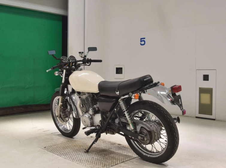 Мотоцикл Honda CB400SS-E с пробегом 26218 km