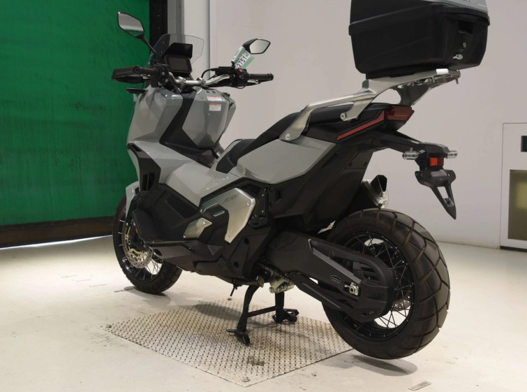 Мотоцикл Honda X-ADV750-2 с пробегом 640 km