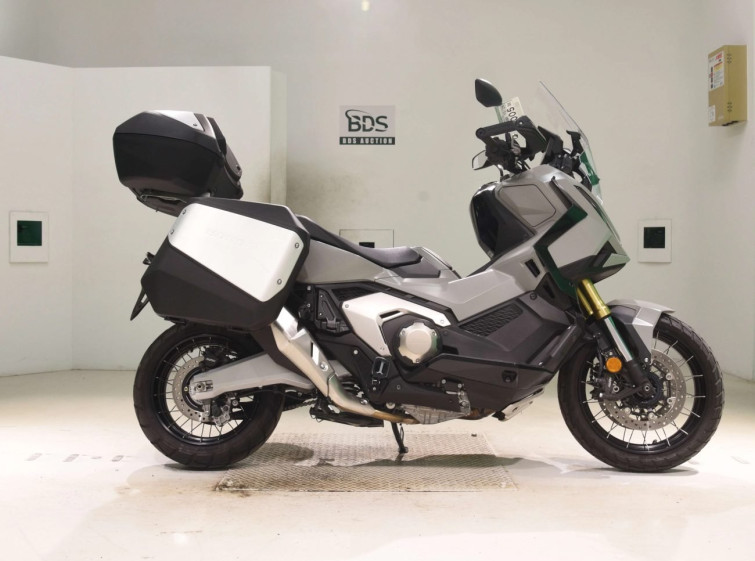 Мотоцикл Honda X-ADV750-2 с пробегом 5662 km