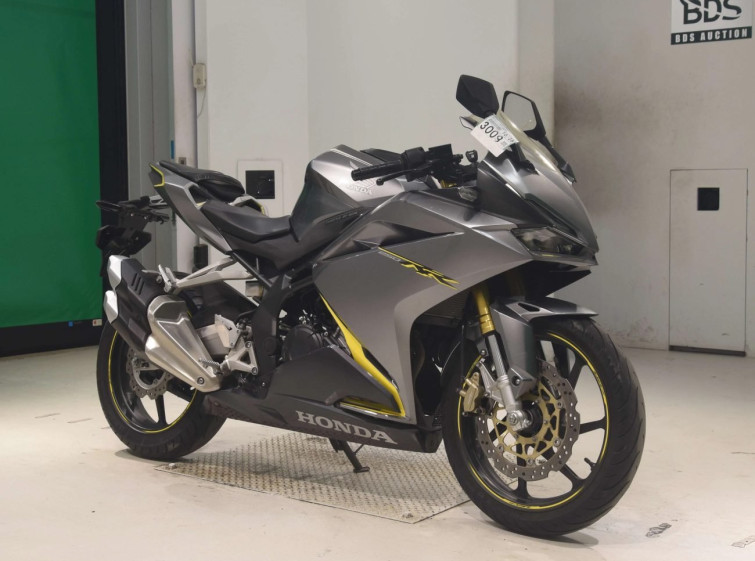 Мотоцикл Honda CBR250RR с пробегом 20099 km