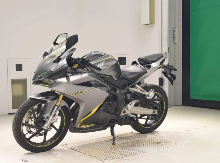 Мотоцикл Honda CBR250RR с пробегом 20099 km