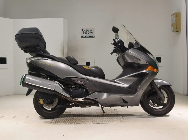 Мотоцикл Honda SILVERWING600GTA с пробегом 29929 km