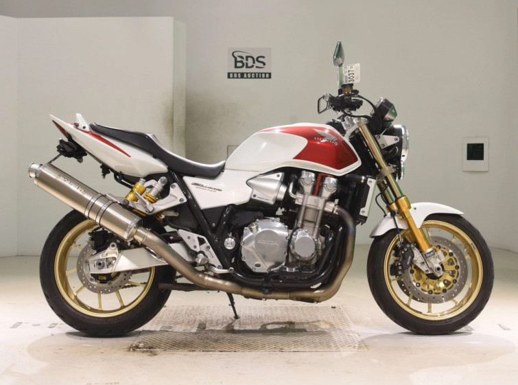 Мотоцикл Honda CB1300SF з пробігом 157787 km