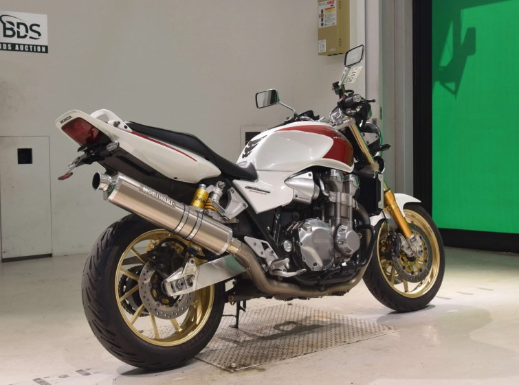 Мотоцикл Honda CB1300SF з пробігом 157787 km