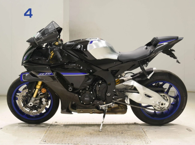 Мотоцикл Yamaha YZF-R1M с пробегом 5761 km