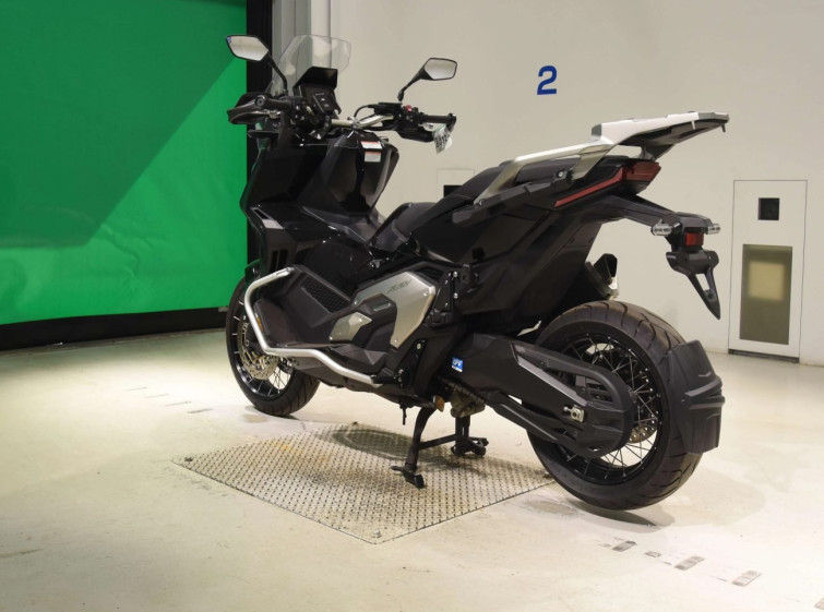 Мотоцикл Honda X-ADV750-2 с пробегом 10208 km