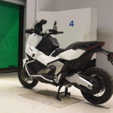 Мотоцикл Honda X-ADV750-2 з пробігом 5364 km