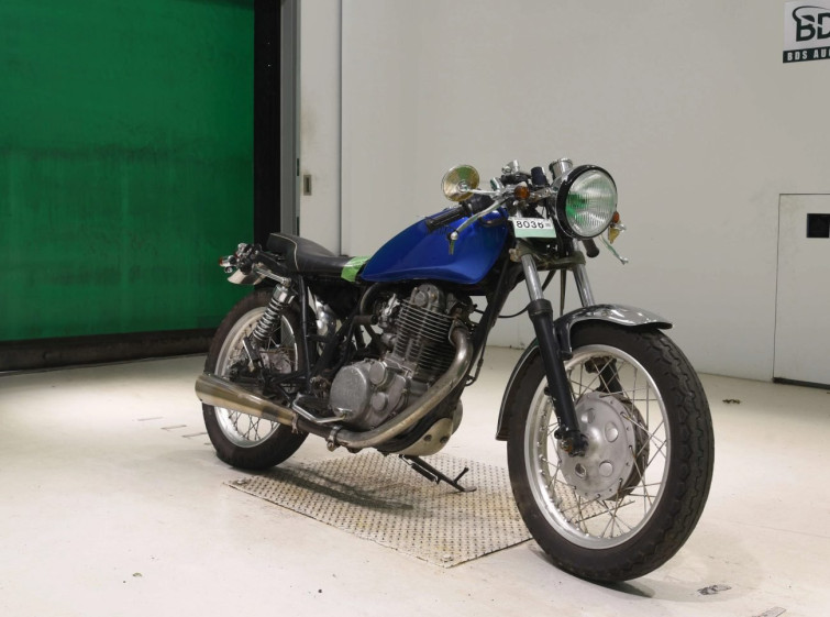 Мотоцикл Yamaha SR400-2 с пробегом 2198 km